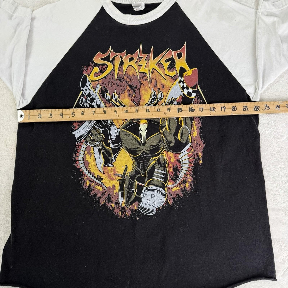 Vintage Alstyle STRIKER Graphic Raglan Shirt XL Black/White – Comic Style Robot