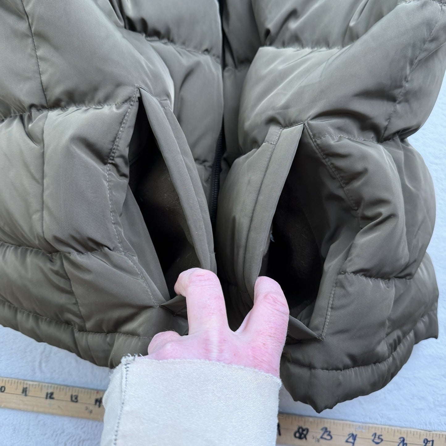 Talbots Womens Olive Green Puffer Vest Zip Front Duck Down Feather Gorpcore XL