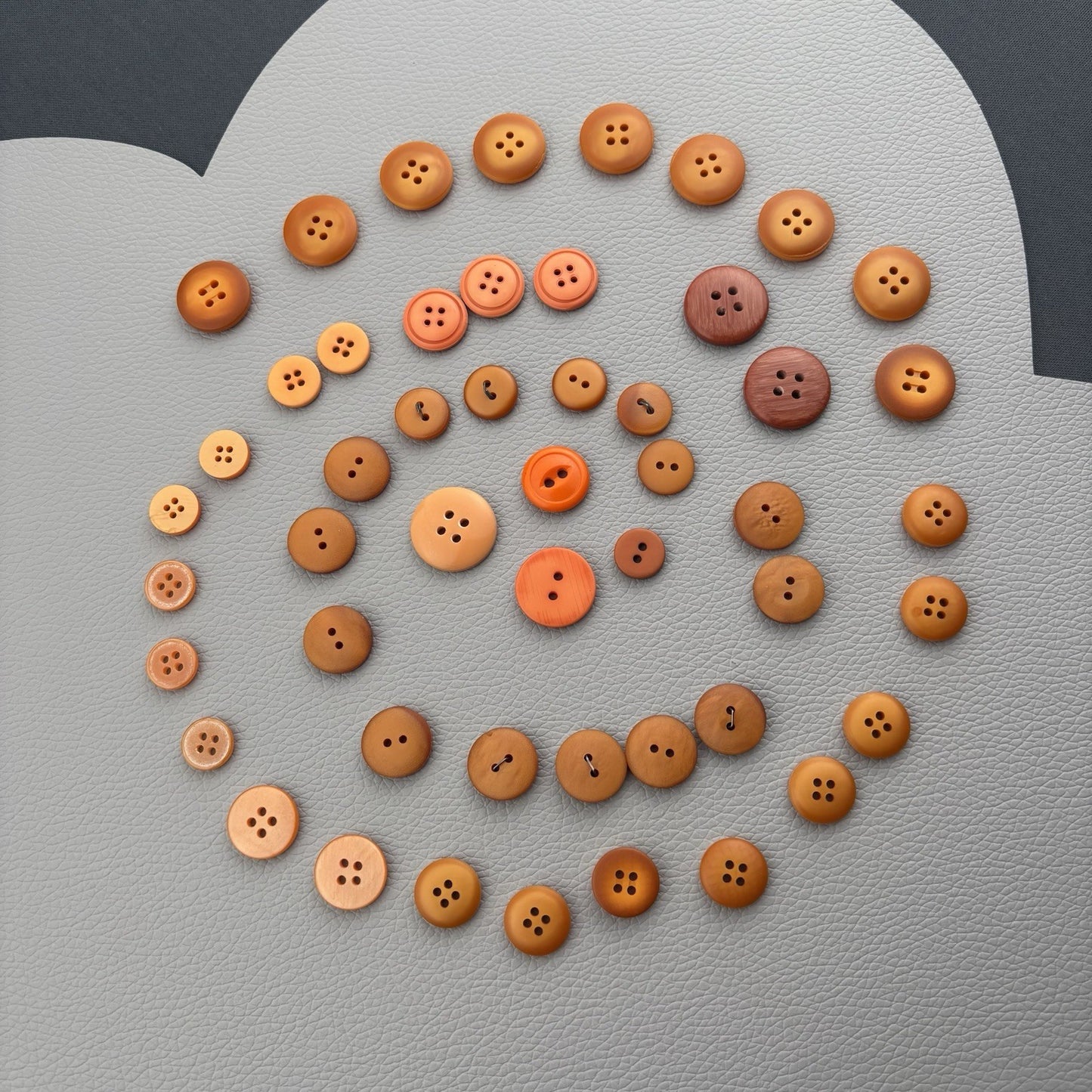 50 New Orange Ombré Plastic Two Hole And Four Hole Round Clothing Buttons