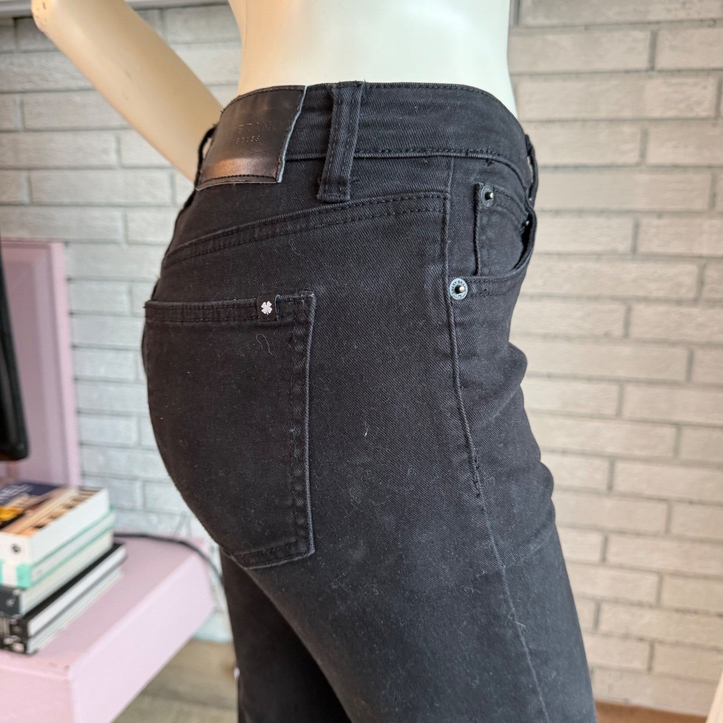 Lucky Brand Jeans Farrah Flare High Rise Black Size 8/29R Bell Bottom Denim Y2K