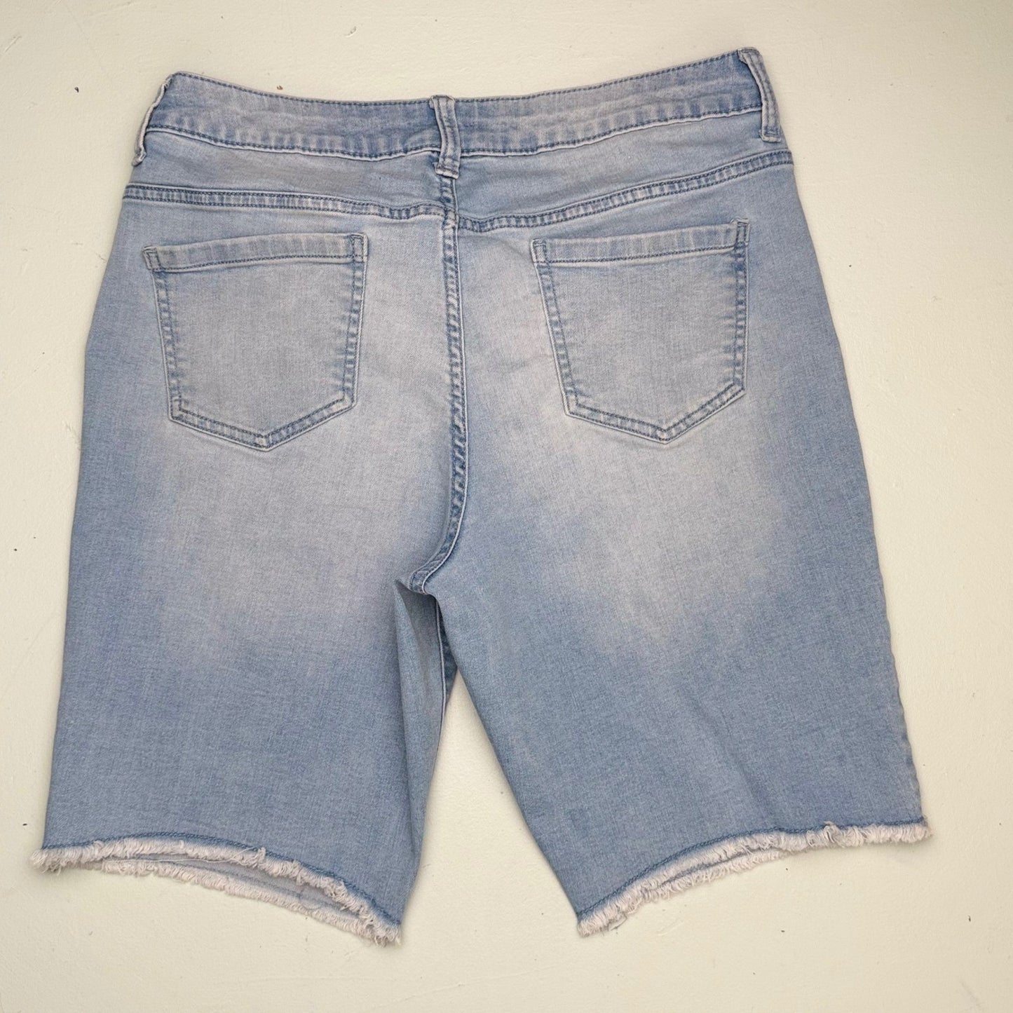 George Denim Bermuda Shorts Womens Size 14 Excellent Condition Light Wash Frayed