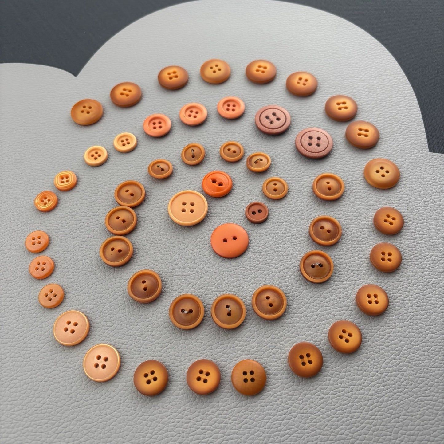 50 New Orange Ombré Plastic Two Hole And Four Hole Round Clothing Buttons