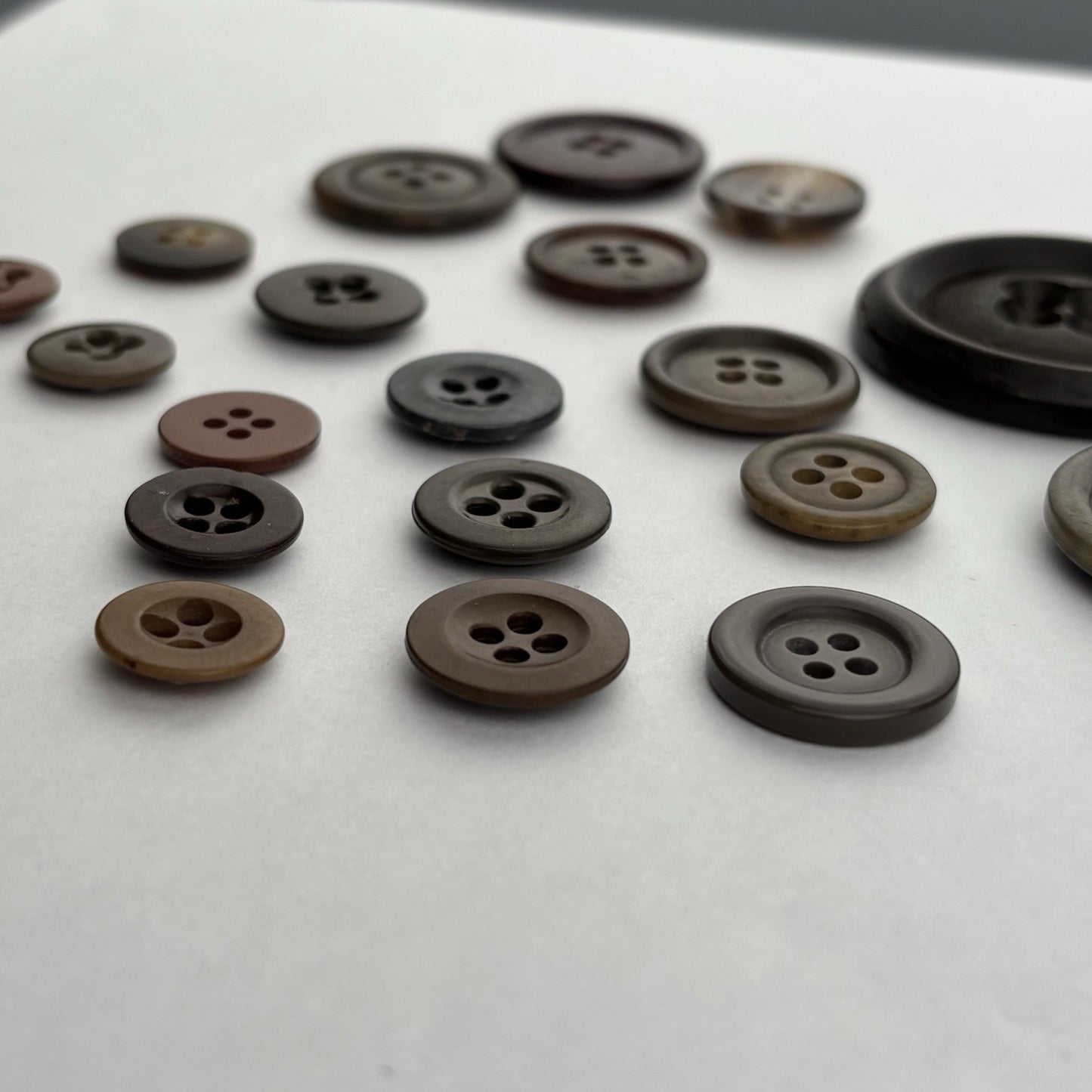 Vintage Bakelite Button Lot (13 Pcs) – Rich Brown, Horn, and Marbled Tones