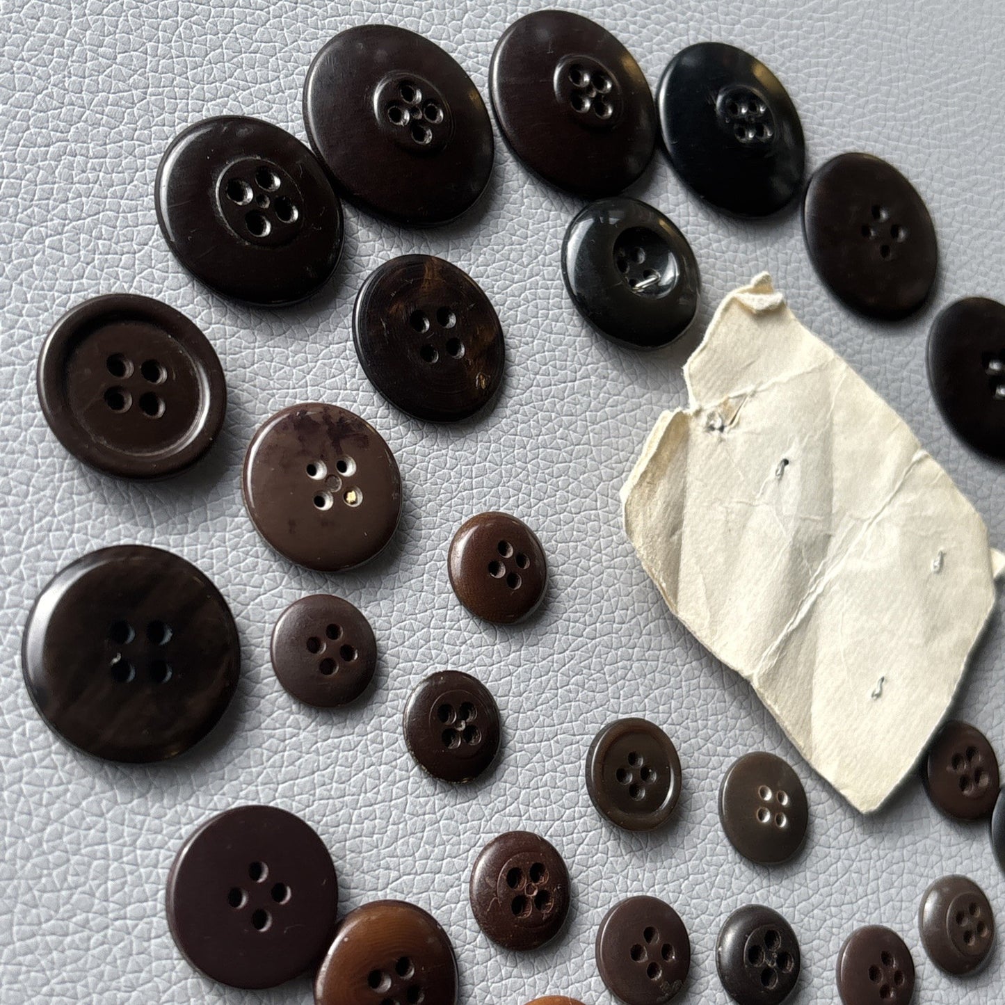 Vintage Brown Button Lot Early Plastics 4 Hole Round Jackets Shirts Sewing