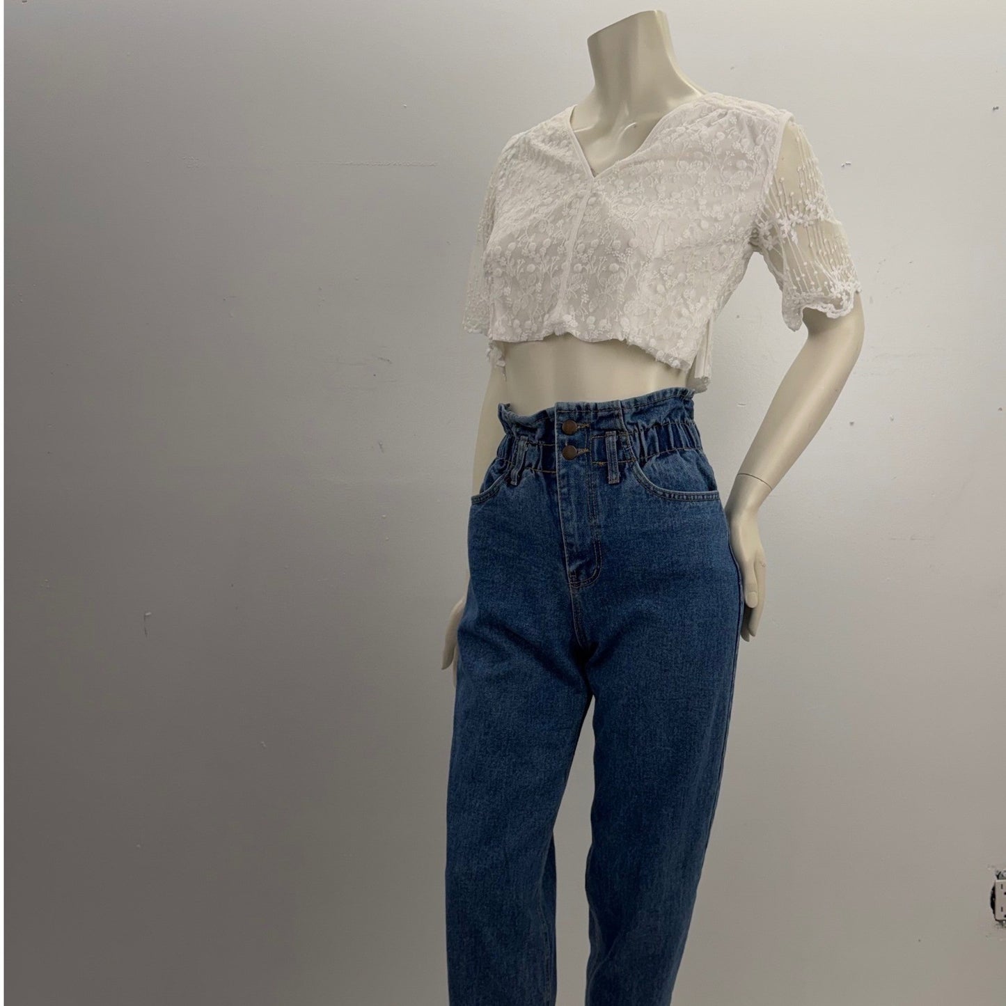 Oak + Fort Jeans High Waisted Paperbag Waist Mom  Cropped Raw Hem Womens Small