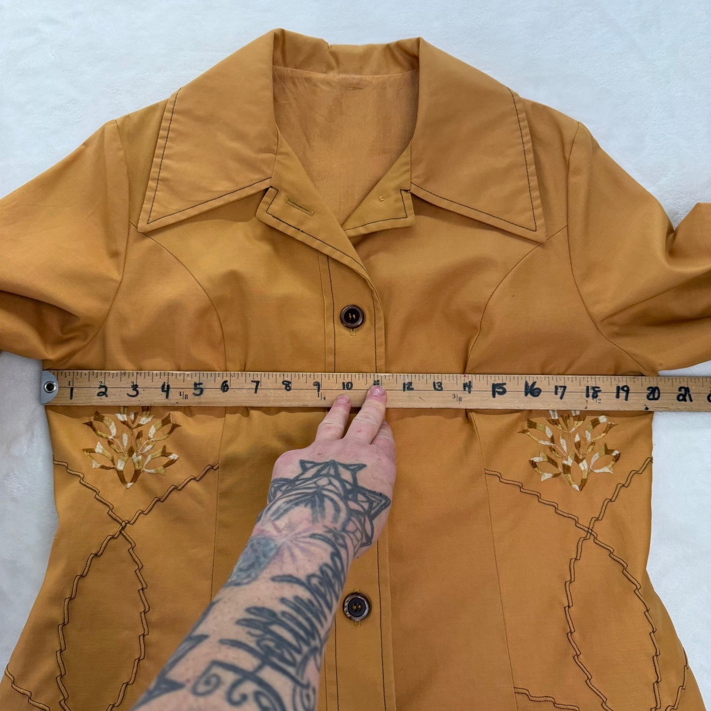 Vintage 70s Mustard Yellow Embroidered Button Up Jacket Pointed Collar Retro