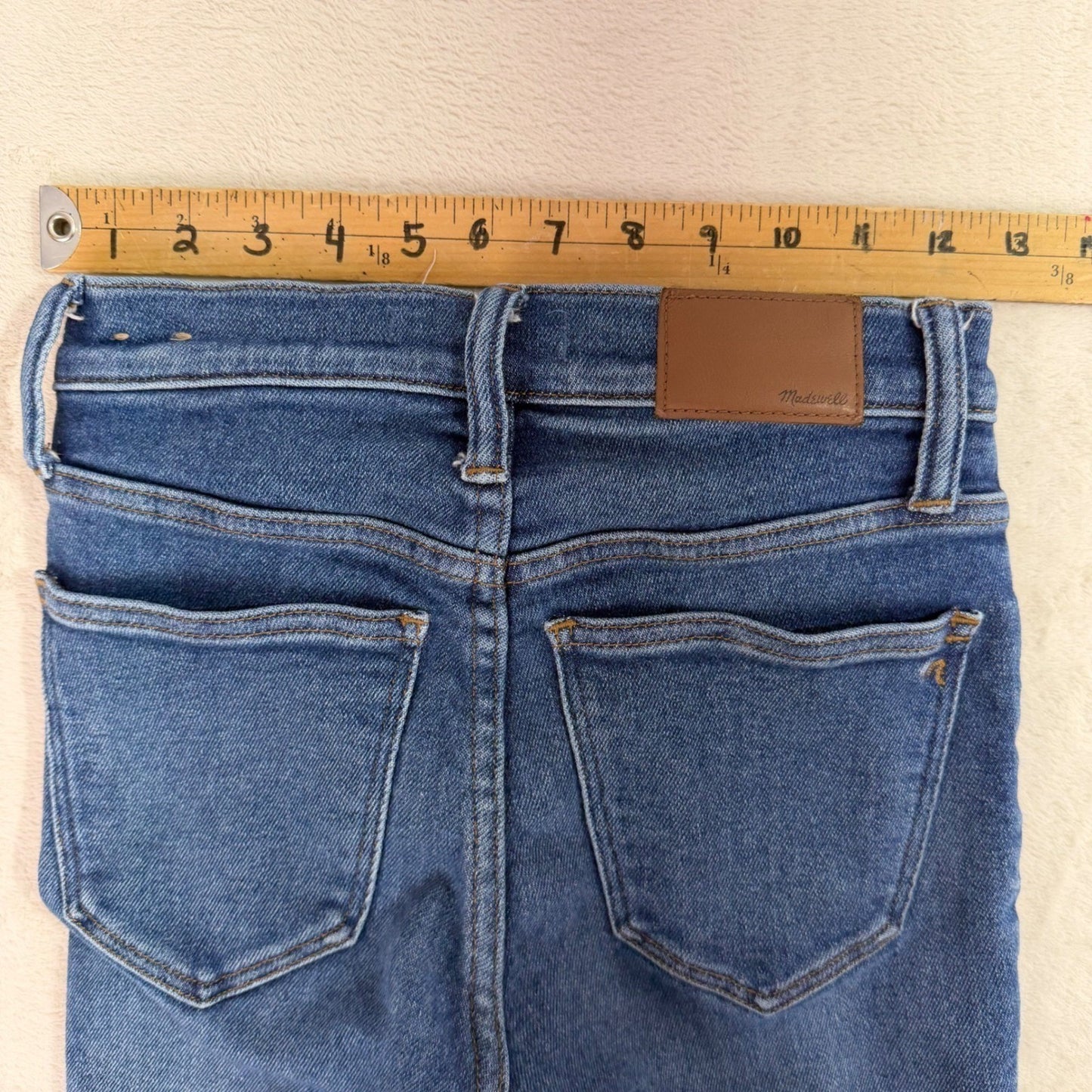 Madewell Jeans High Rise Cali Demi-Boot   Raw Hem Sz 24 Blue Wash Straight Leg