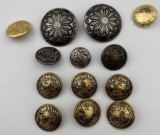 Vintage Metal Crest Buttons Lot – Gold & Silver Heraldic Lion & Shield, 12pcs