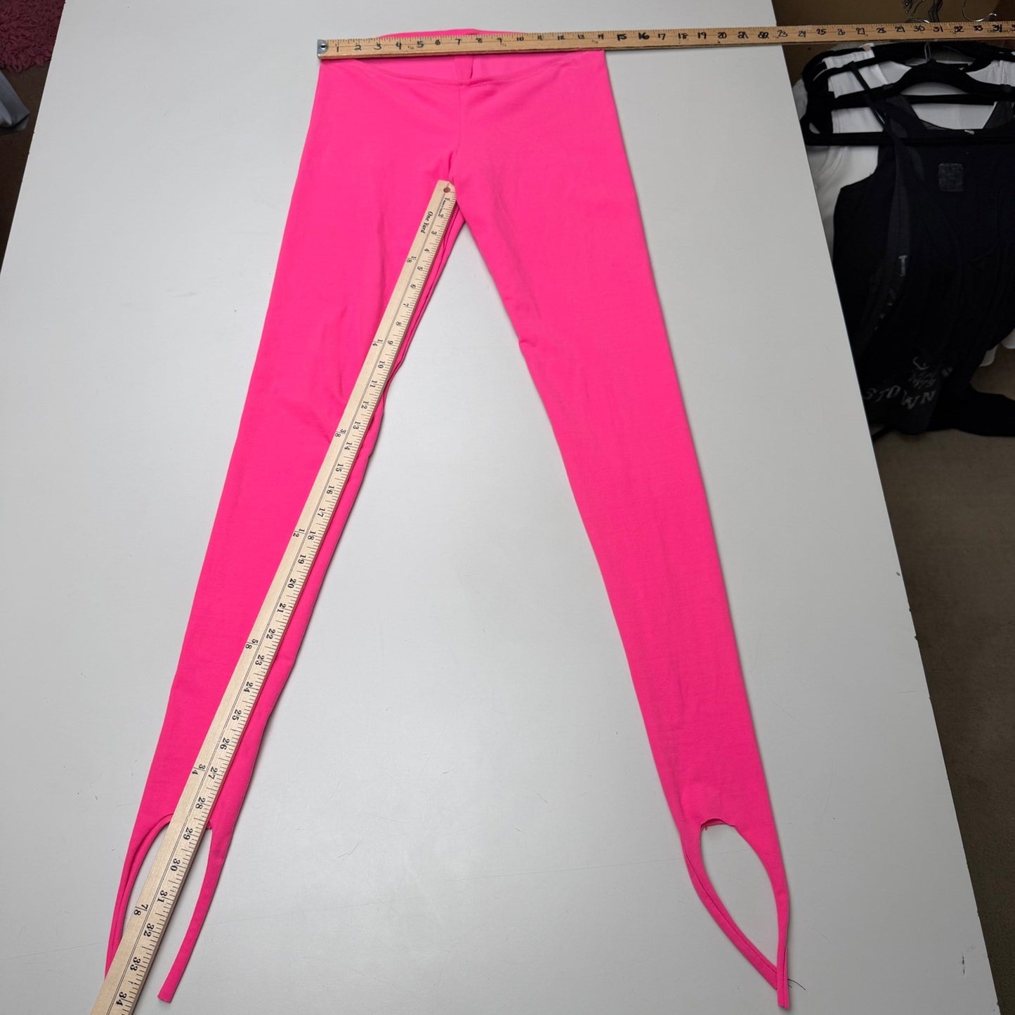 Simple Clothing Neon Pink Leggings Barbiecore Y2K Retro Baddie Eccentric S/M