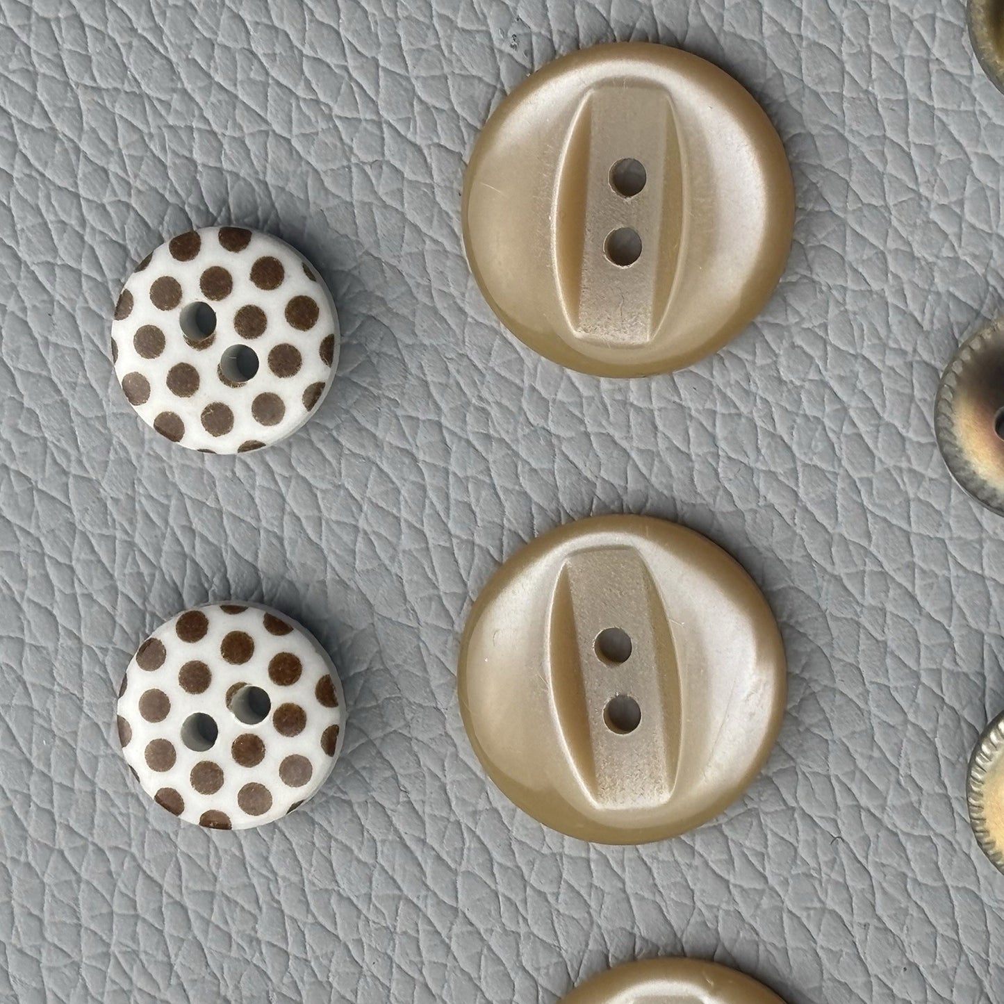 Vintage Button Lot Neutral Mix 50pcs | Shell, Casein, Plastic, Carved & Novelty