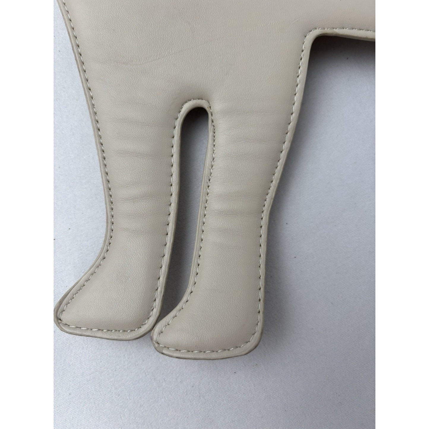 White Cat Shaped Shoulder Purse Gold removable Chain Snap Closure Kidcore Y2K