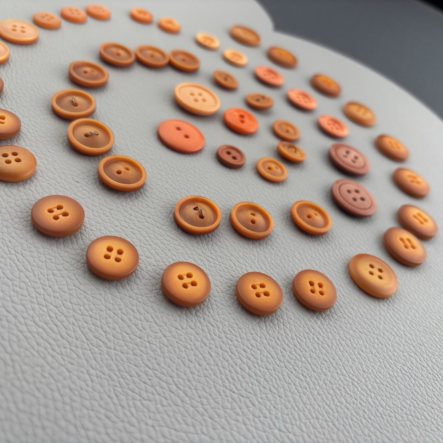 50 New Orange Ombré Plastic Two Hole And Four Hole Round Clothing Buttons