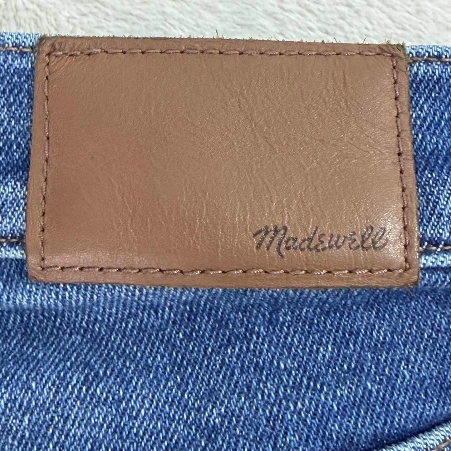 Madewell Jeans High Rise Cali Demi-Boot   Raw Hem Sz 24 Blue Wash Straight Leg