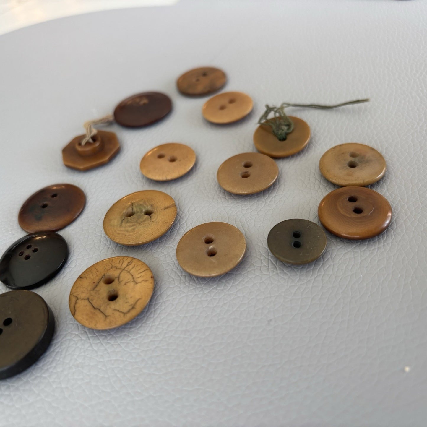 Vintage Brown Bakelite & Casein Button Lot 1930s-40s • Carved & Etched Styles