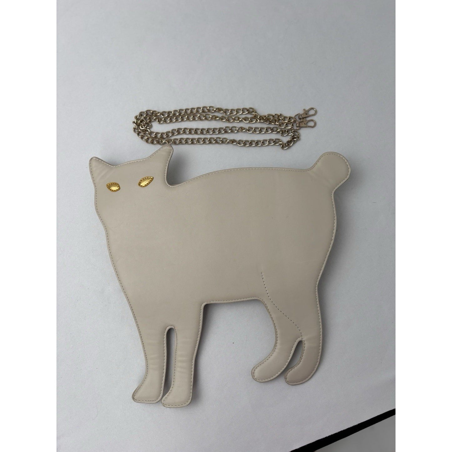 White Cat Shaped Shoulder Purse Gold removable Chain Snap Closure Kidcore Y2K