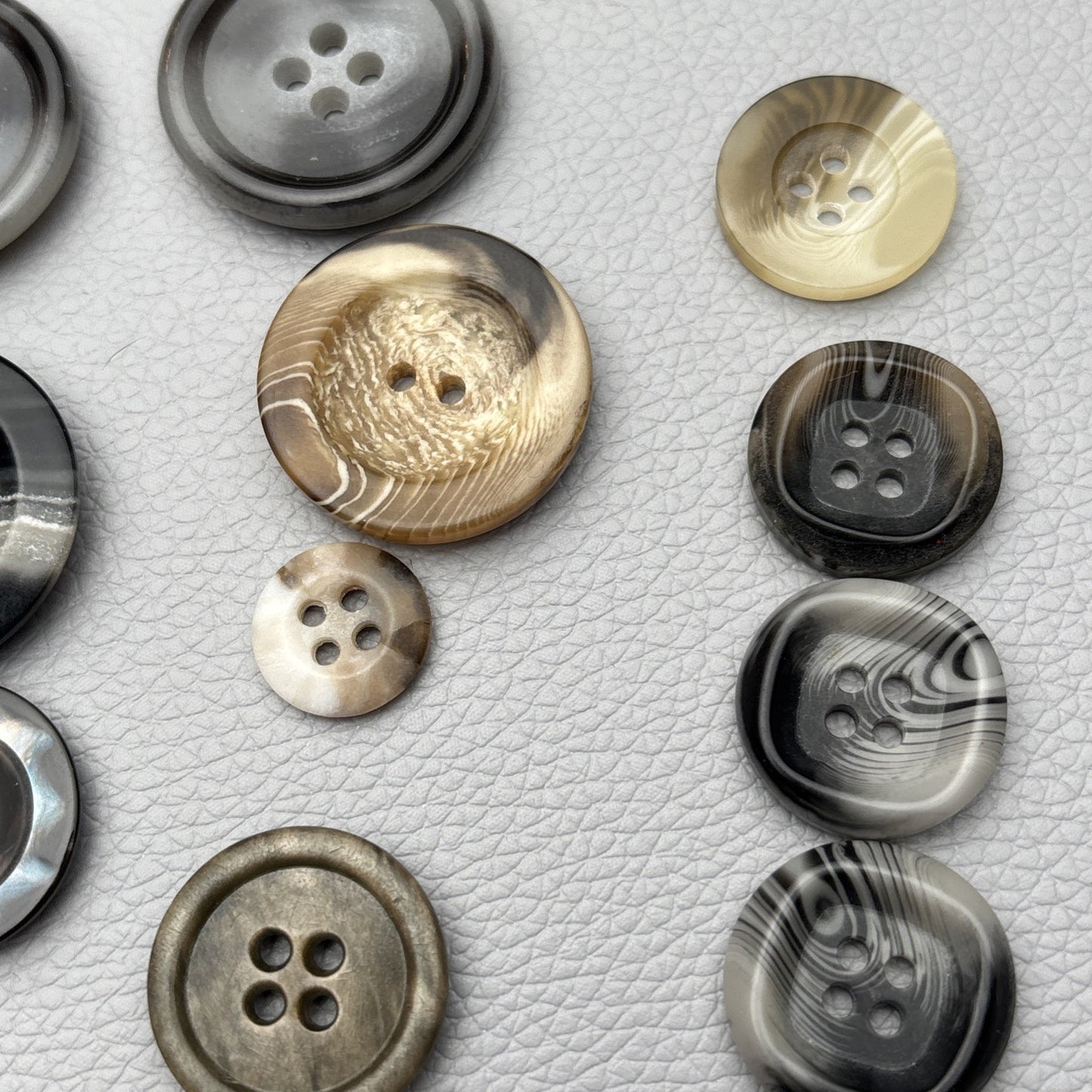 Vintage Horn-Style Button Lot (35pcs) – Brown, Taupe & Marbled Gray Mix