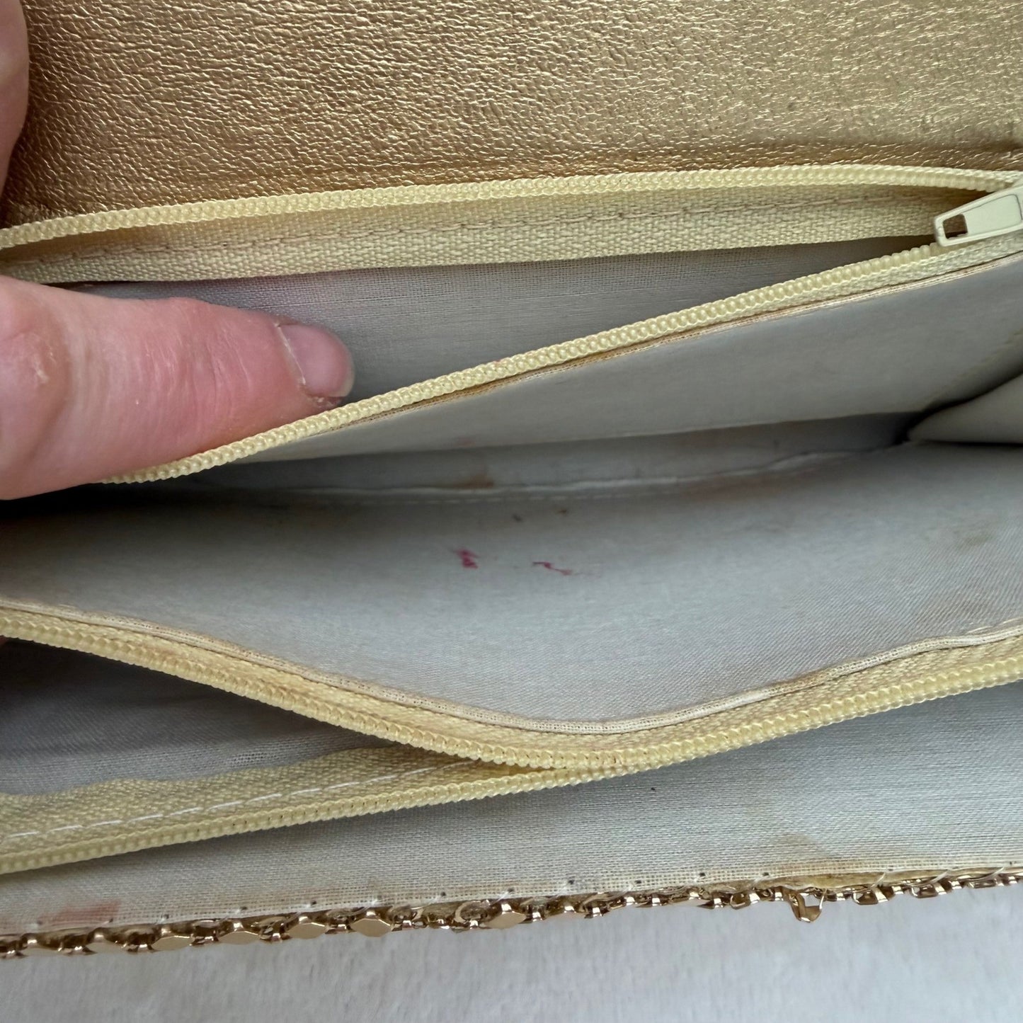 Vintage Purse 1960's Shoulder Strap Gold Chain link Pockets Zip Magnetic Snap