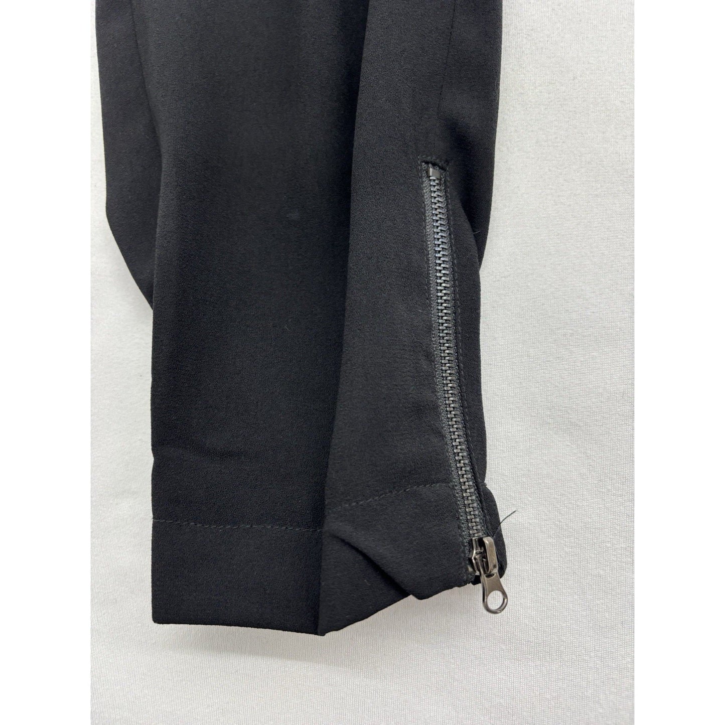 Kenneth Cole Reaction Black Capri Dress Pants Y2K Office Siren Quiet Luxury M