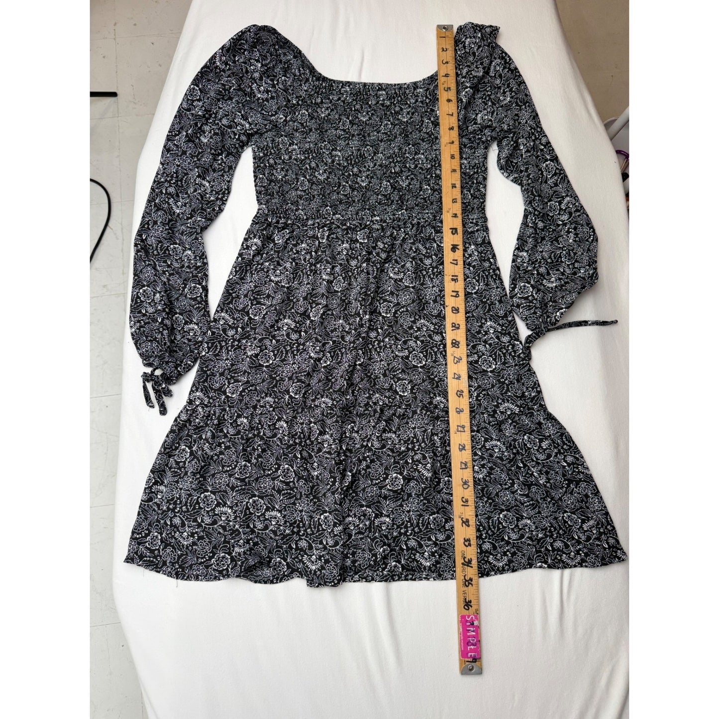 Devoted Black White Dress Floral Smocked Prairie Romantic Peasant Boho Womens M