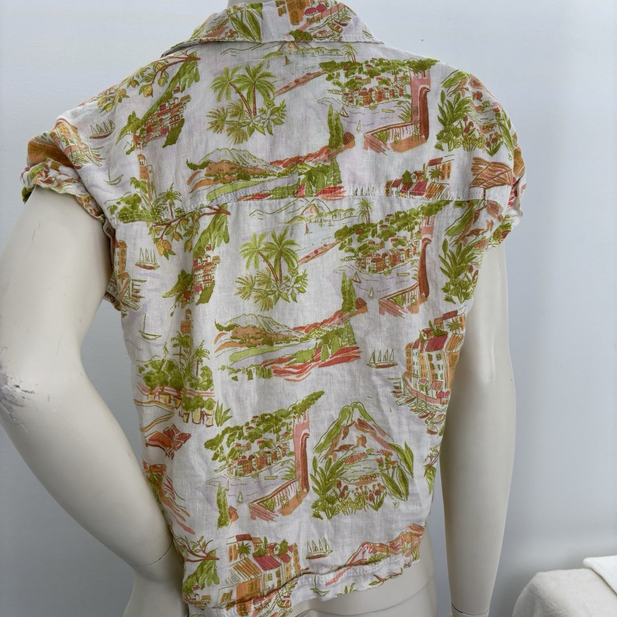 Cynthia Rowley 100% Linen Crop Shirt M Tropical Coastal Resort Print Button Vaca