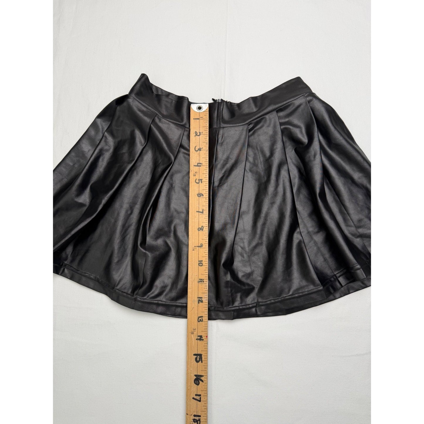 Avidlove Black Faux Leather Pleated Mini Skirt Women's Size S