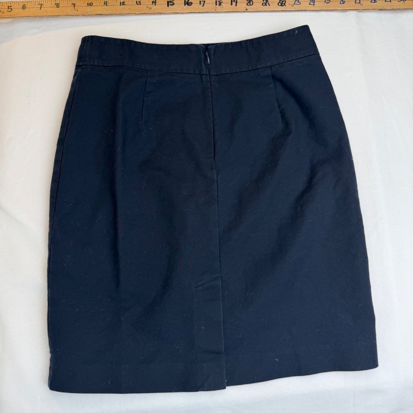 Banana Republic Navy Pencil Skirt | Size 4 | Classic Workwear | Basiccore