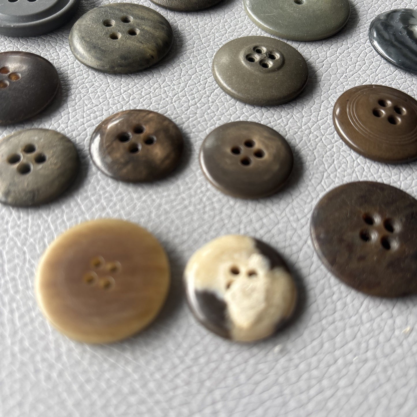 Vintage Button Lot Of  Grey Brown Beige Medium, Lg  Round Wooden + Plastic
