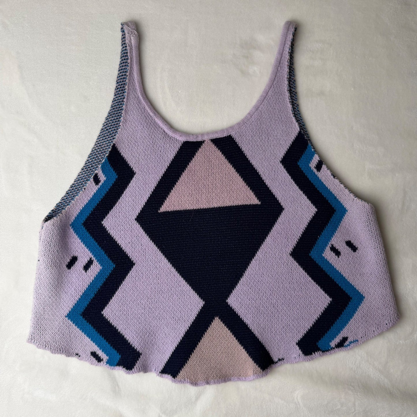 Some Days Lovin Knit Crop Tank Top – Geometric Pattern – Womens Small