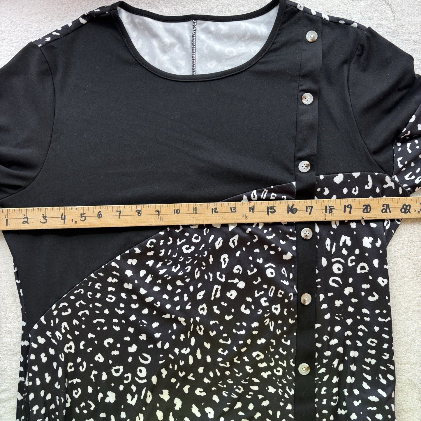 Women’s Black White Animal Print Midi Dress XL Stretch Knit Asymmetrical Buttons