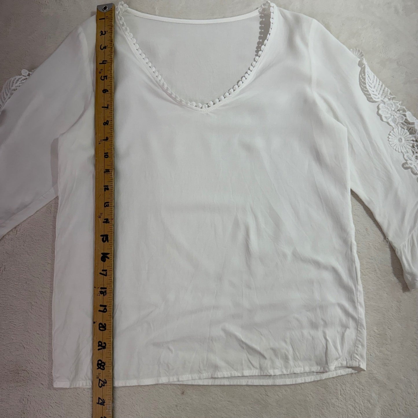 White V-Neck Blouse Floral Crochet Lace Sleeves Pom-Pom Trim Fairycore Small