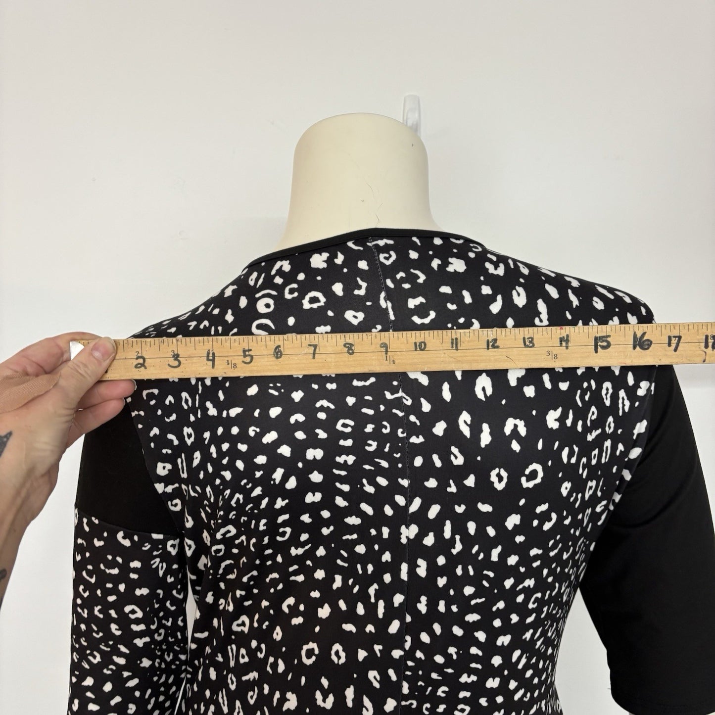 Women’s Black White Animal Print Midi Dress XL Stretch Knit Asymmetrical Buttons