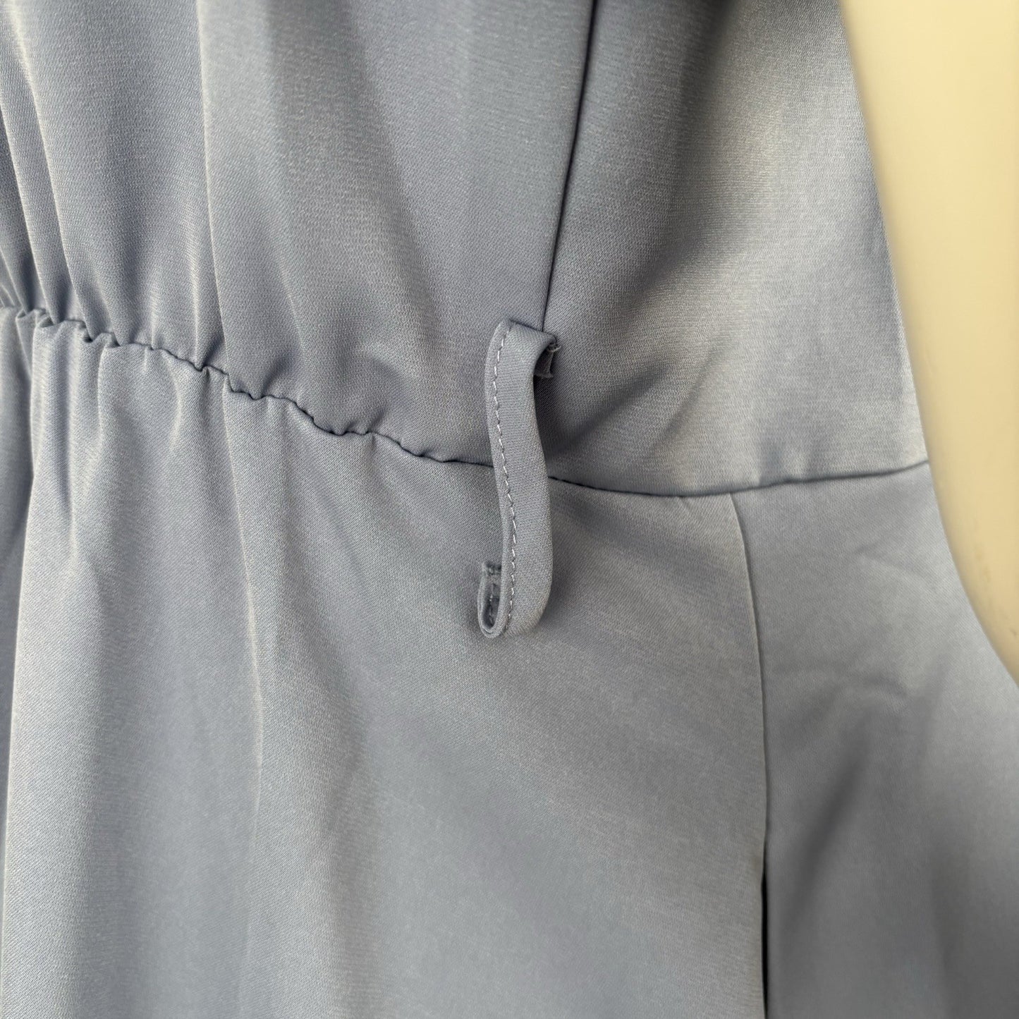 BloomChic Dusty Blue Puff Sleeve Midi Dress Size 14–16 Keyhole Neckline Pockets