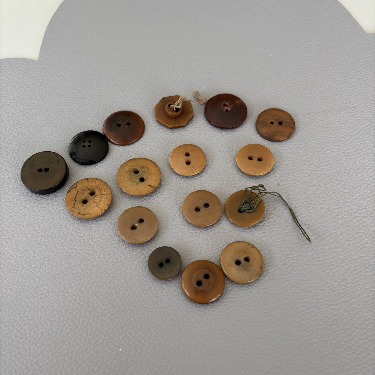 Vintage Brown Bakelite & Casein Button Lot 1930s-40s • Carved & Etched Styles
