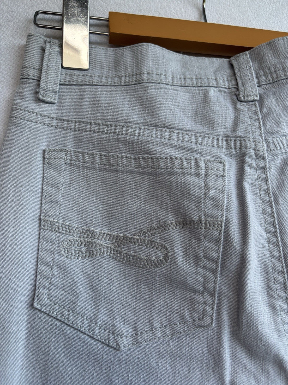 Womens Style + Co Denim Petite Jeans Size 4PS Slim Leg Tummy Control Light Wash