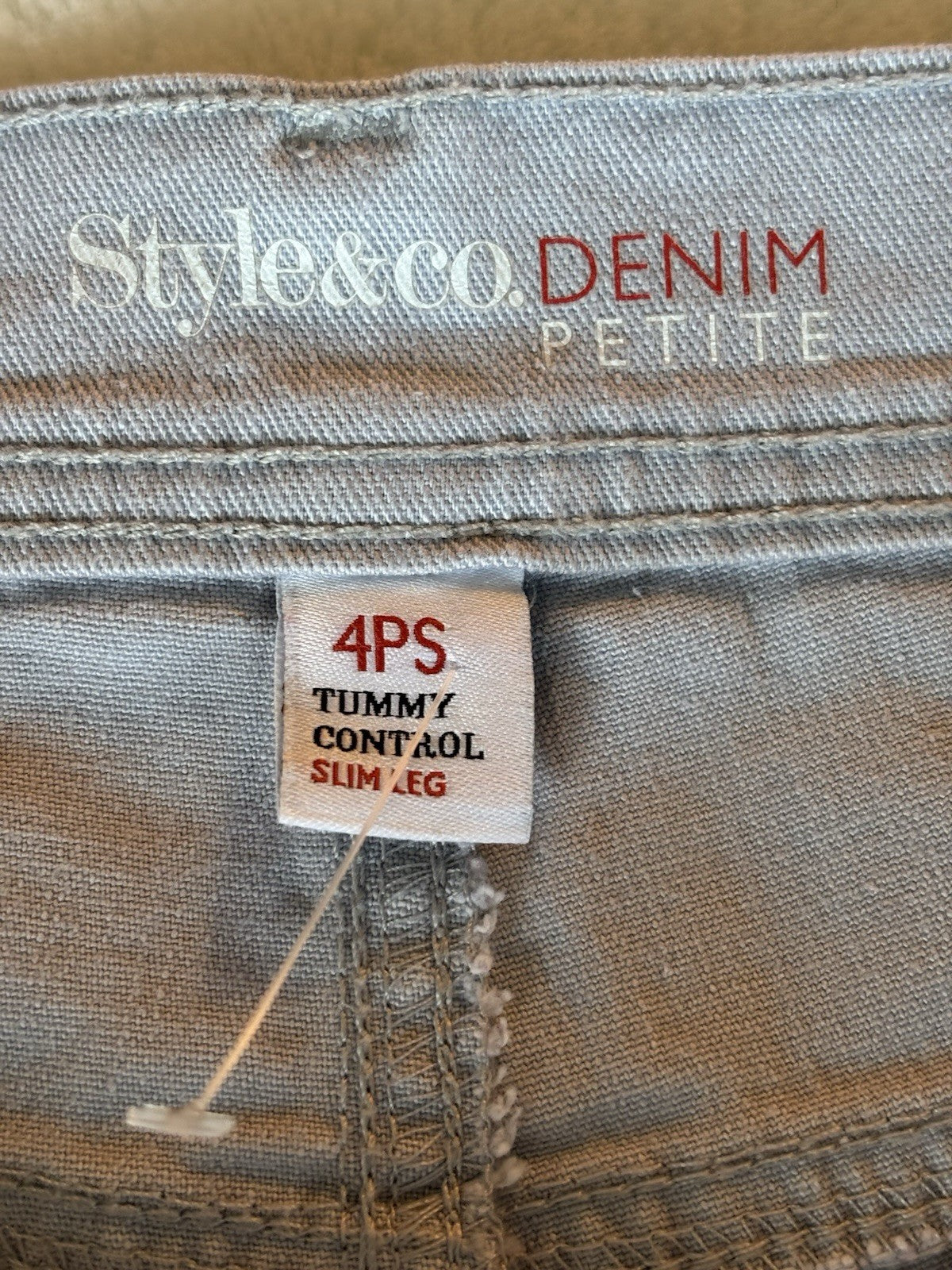 Womens Style + Co Denim Petite Jeans Size 4PS Slim Leg Tummy Control Light Wash