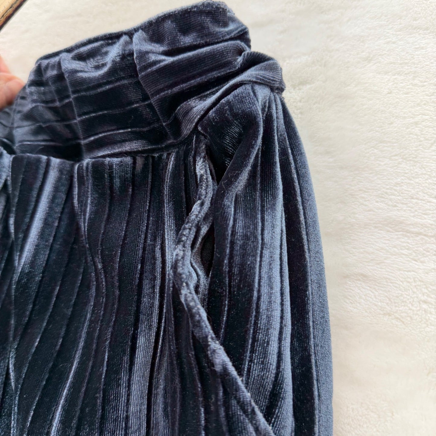 Joe Fresh Navy Blue Pleated Velvet Wide Leg Pants Small Dark Academia Romantic