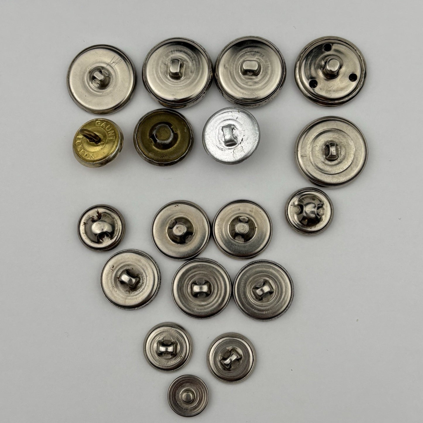 Vintage Silver Crest Button Lot – Fleur-de-Lis, Maple Leaf, Crown & Star, 15pcs