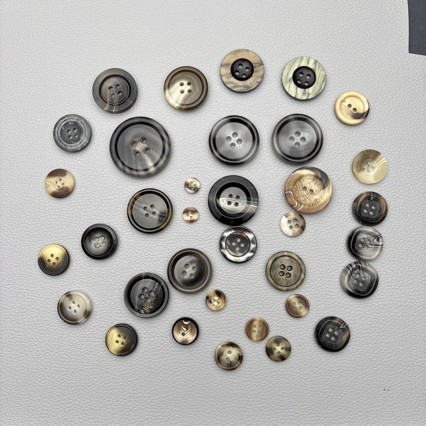 Vintage Horn-Style Button Lot (35pcs) – Brown, Taupe & Marbled Gray Mix