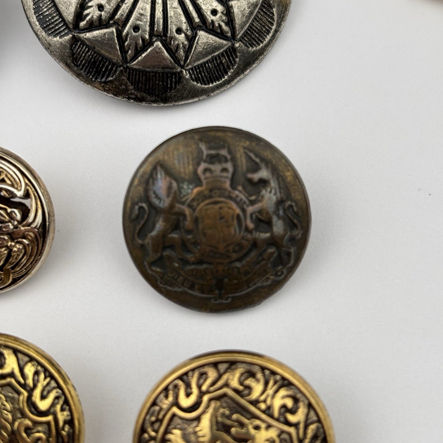 Vintage Metal Crest Buttons Lot – Gold & Silver Heraldic Lion & Shield, 12pcs