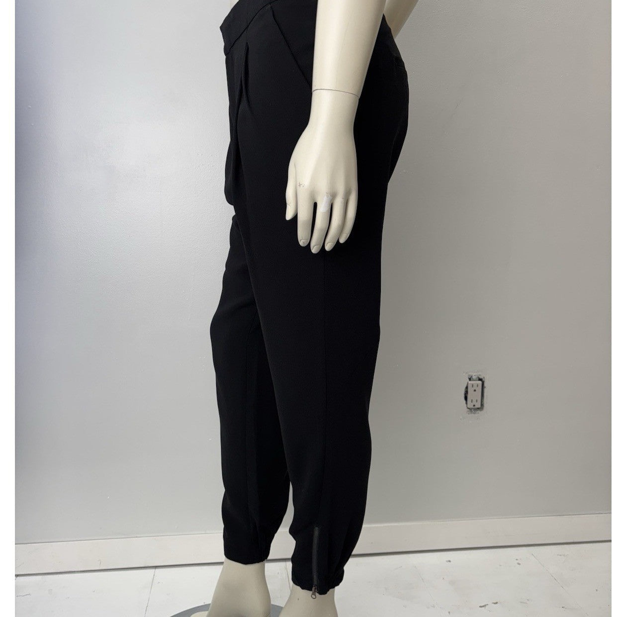 Kenneth Cole Reaction Black Capri Dress Pants Y2K Office Siren Quiet Luxury M