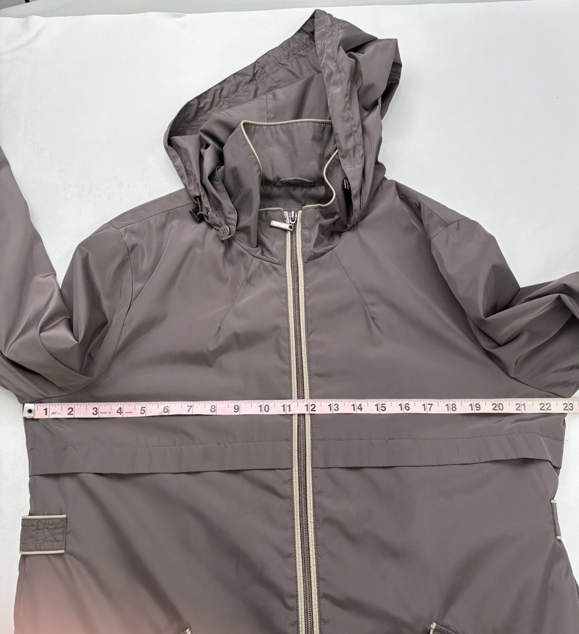 Hilary Radley Newyork Women's Taupe Jacket Zip Up Sz Large Hood Small Stain