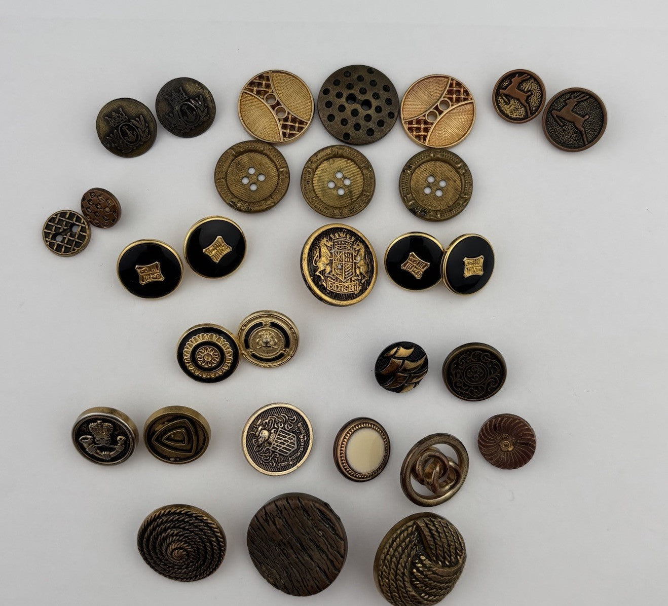 Vintage Brass & Black Button Lot – 29 Enamel Crest, Textured & Etched Designs,