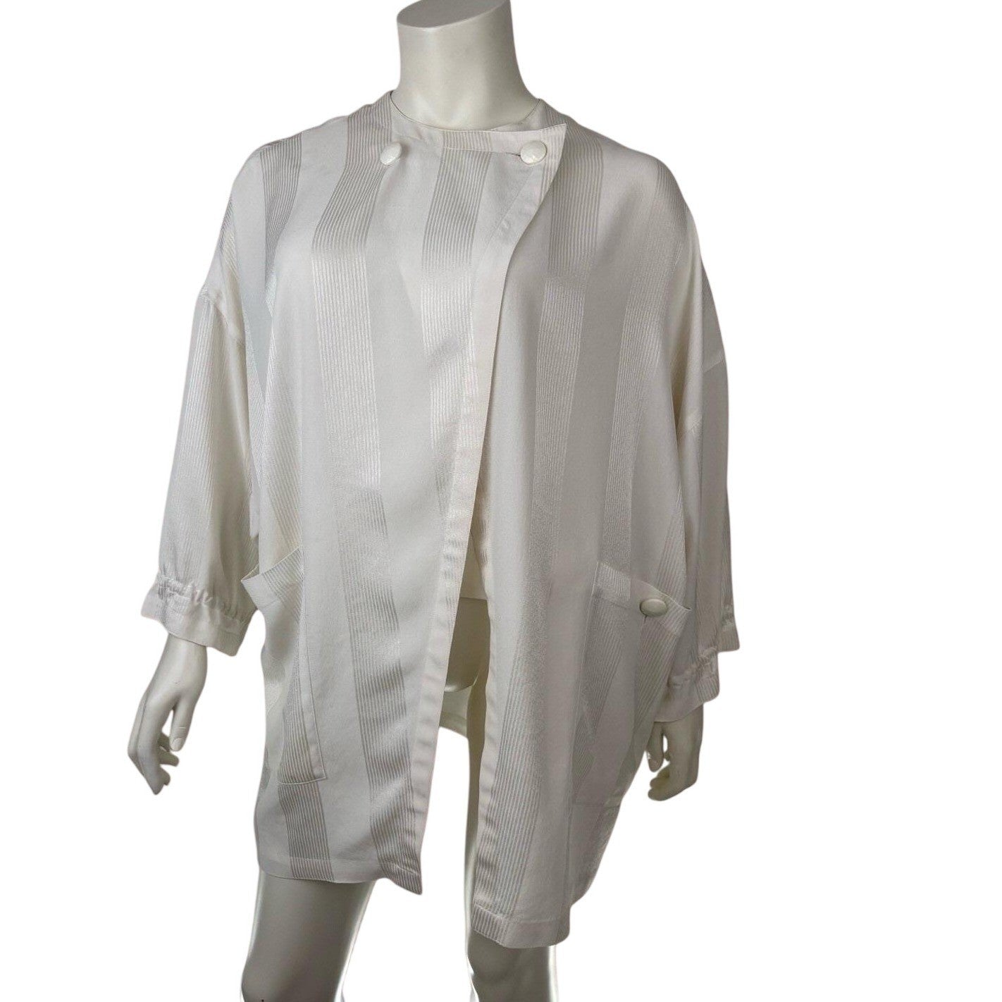 Vintage Simon Chang Women  White Large Blouse Button Closure Basic Quiet Luxury