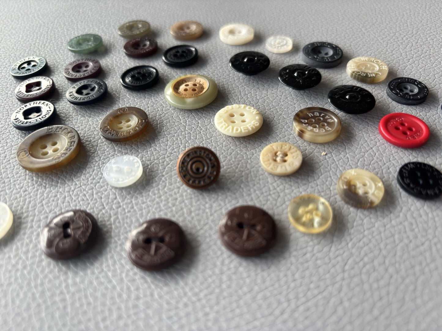 Vintage Button Lot Of 40 4 Hole Buttons. Northern Reflections Levi’s Cherokee