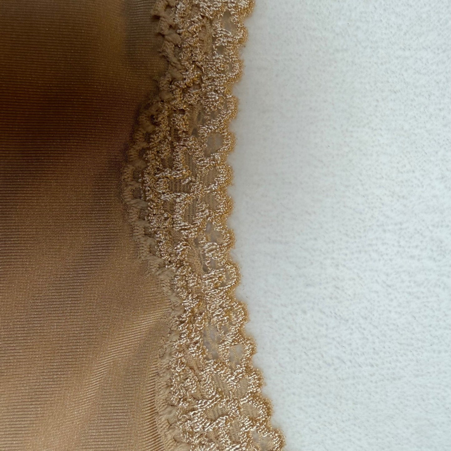 Jockey Camisole Tan Lace Trim Tactel Nylon Lycra Stretch Basic Minimalist M