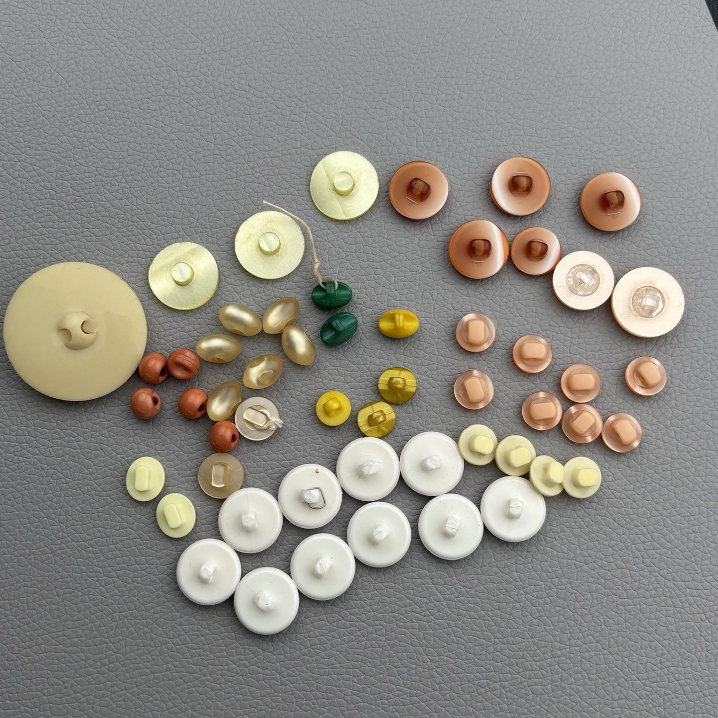 Vintage Button Lot 1940s–1970s Retro Orange Yellow Black Cream Mix 52 Piece Lot