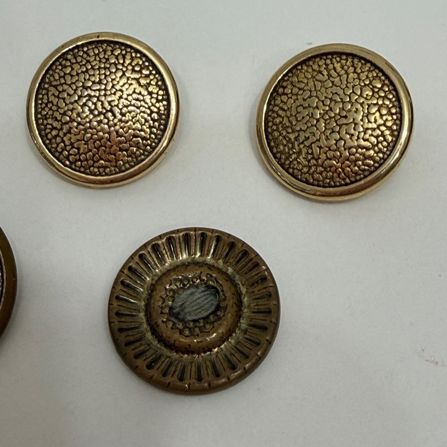 Unbranded Vintage Button Lot Metal Nautical Maple Leaf Military Style Mixed 13pc