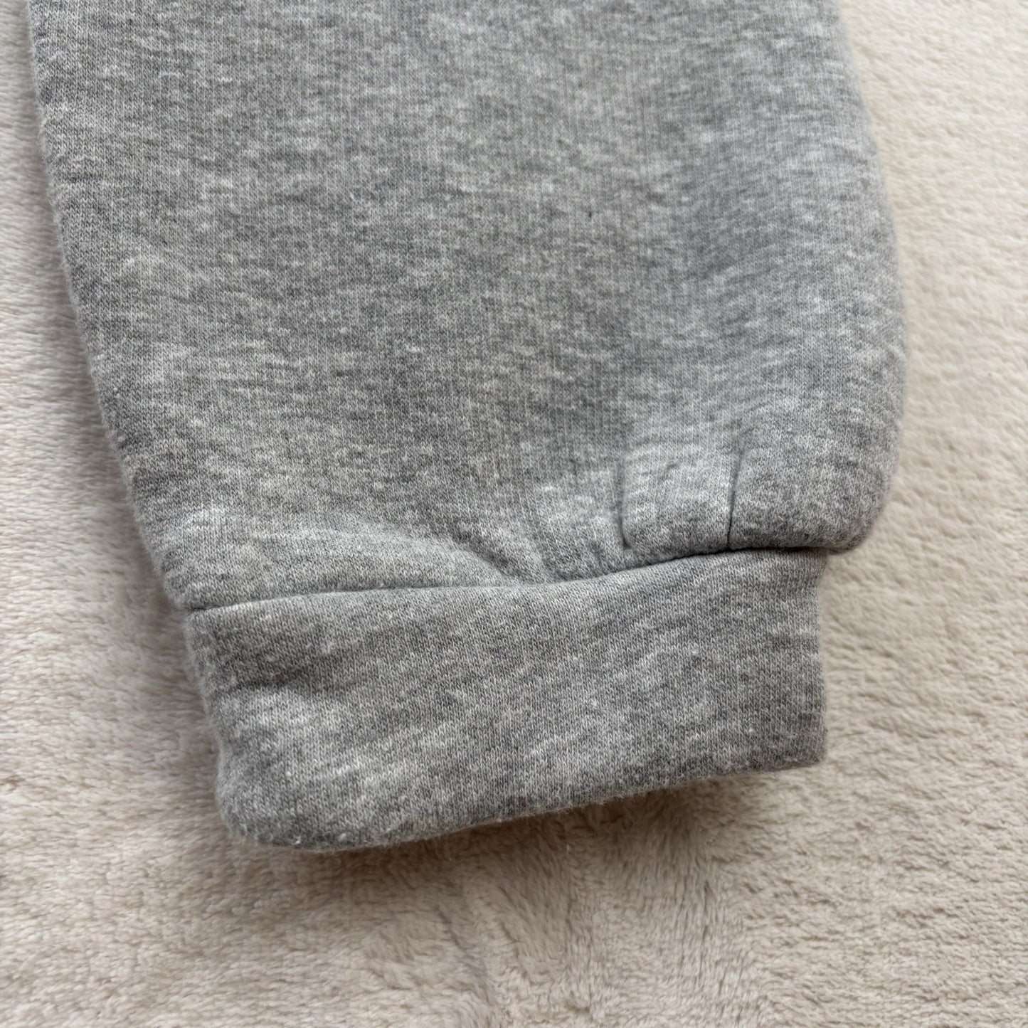 PrettyLittleThing Grey Cropped Sweatshirt V Neck Size Small Athleisure Y2K