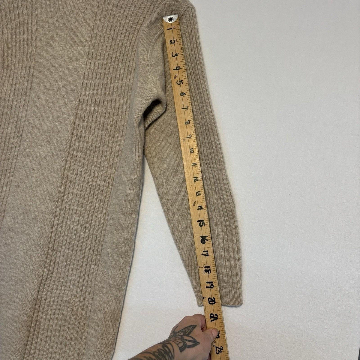 Vintage Adrienne Vittadini Cashmere Wool Long Sweater | M — detail photo 16