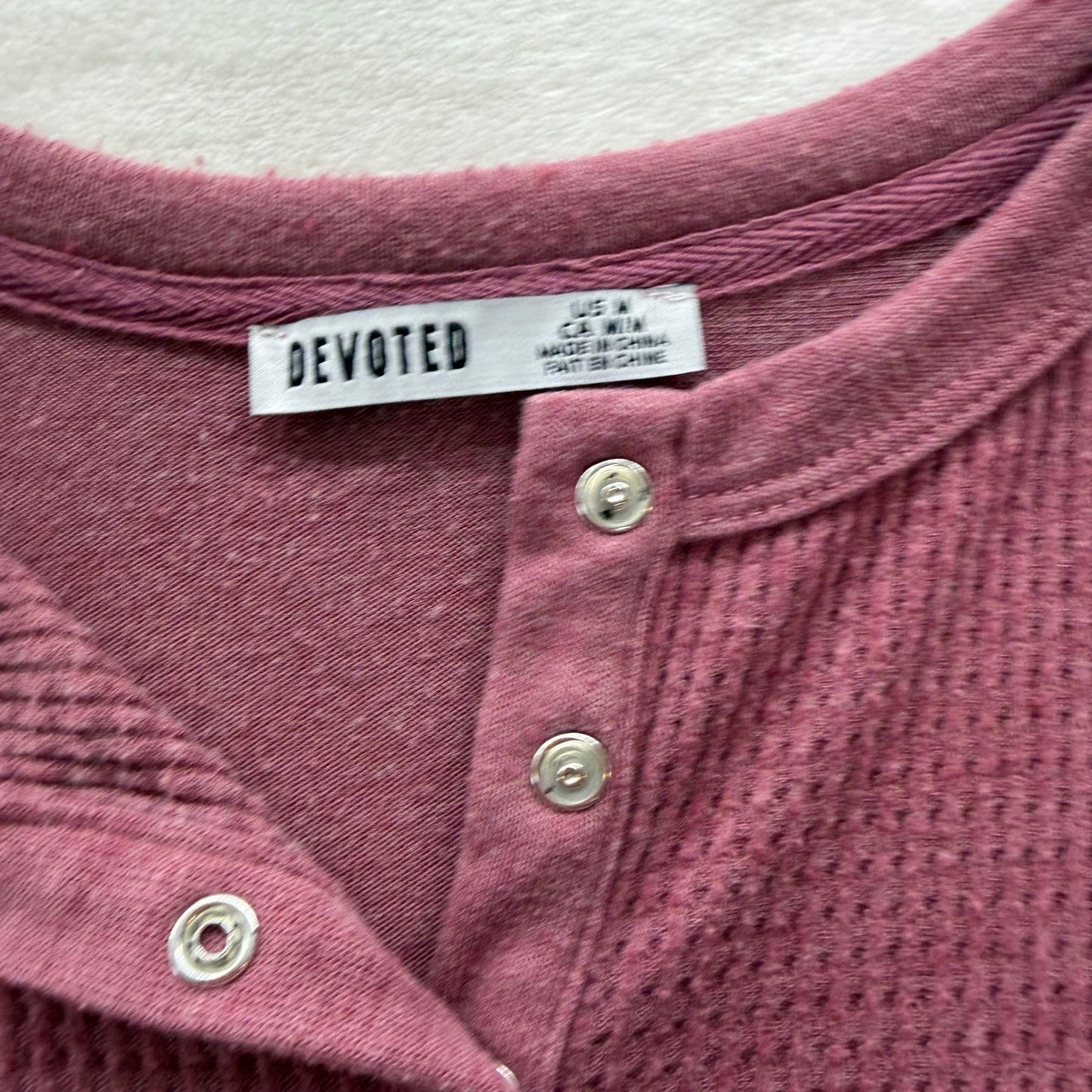 Devoted Women's Henley Top Berry Waffle Knit Snaps Cabincore Gorpcore Medium